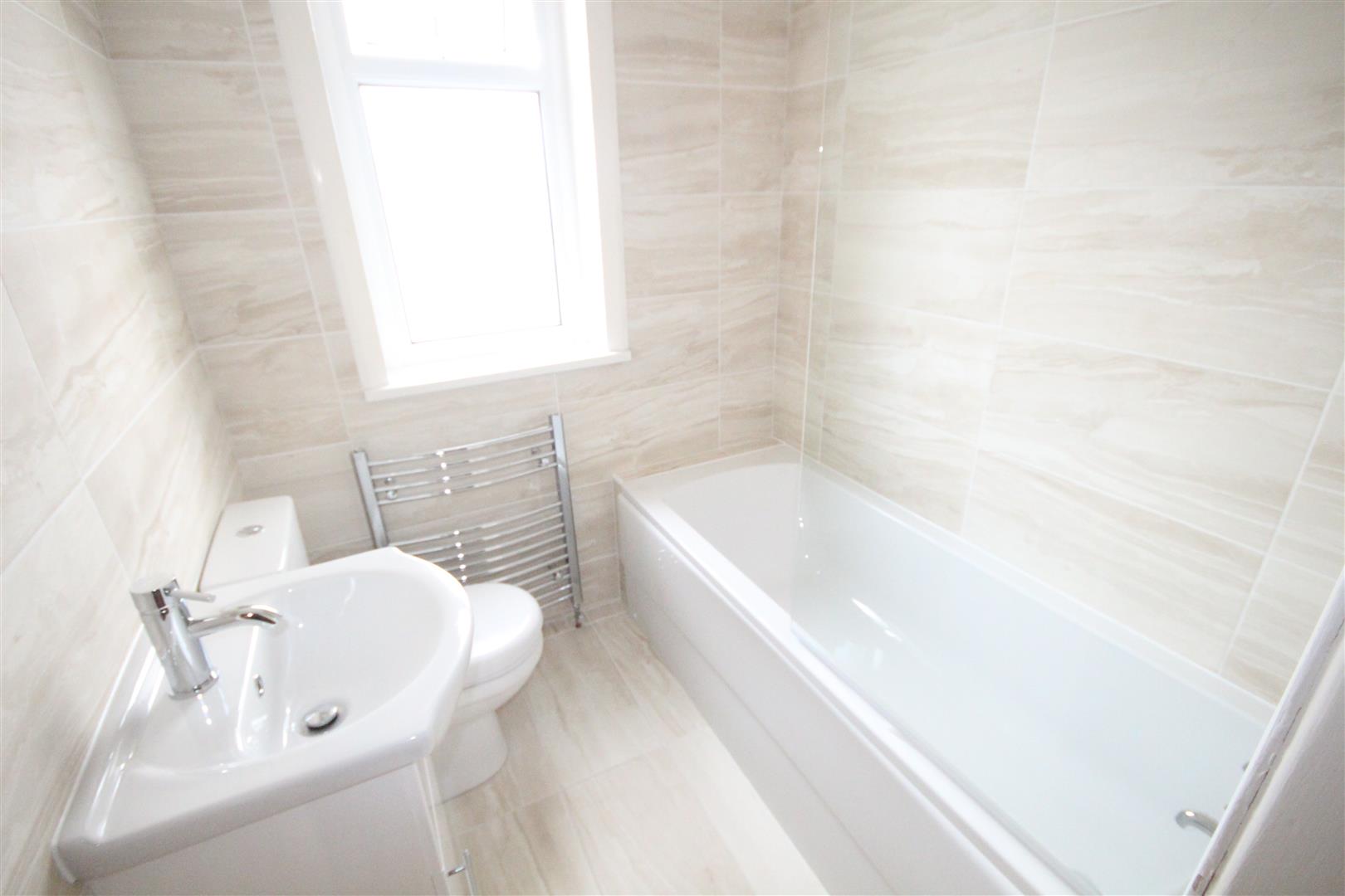 2 bedroom terraced house For Sale in Barnoldswick - IMG_8327.jpg